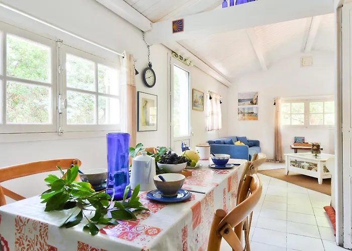 500 M De La - Jardin - Maison Pour 6 诺亚芒提亚